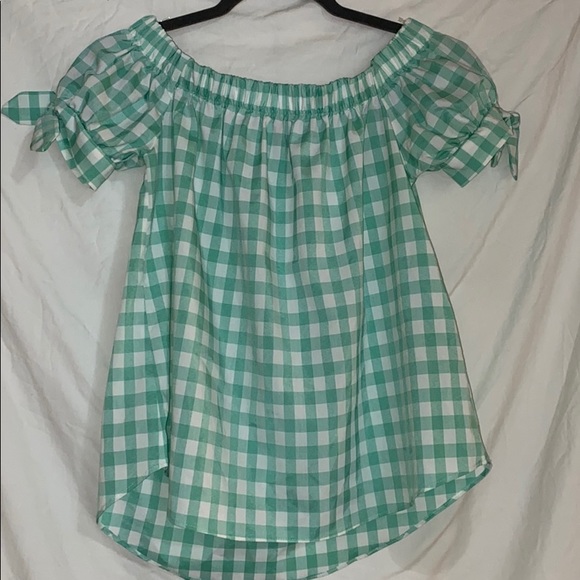 mmmmmm Tops - Green Off the Shoulder Top